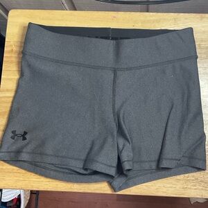 Gray under armour shorts